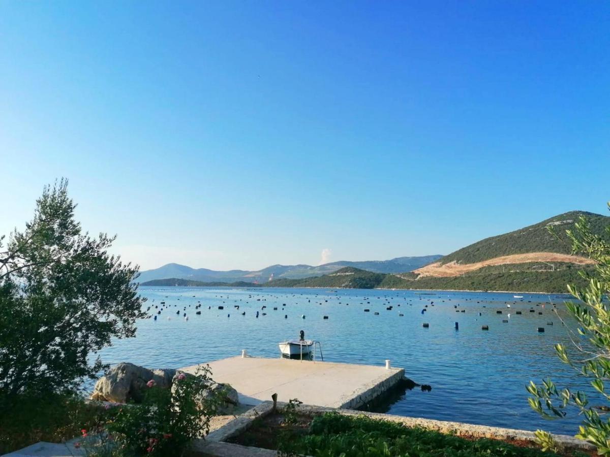 Holiday Home Blue Dream Putniković Esterno foto